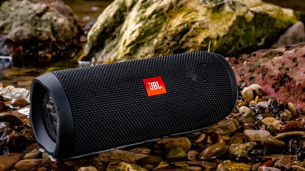 JBL - Expert Technic review and editorial coverage